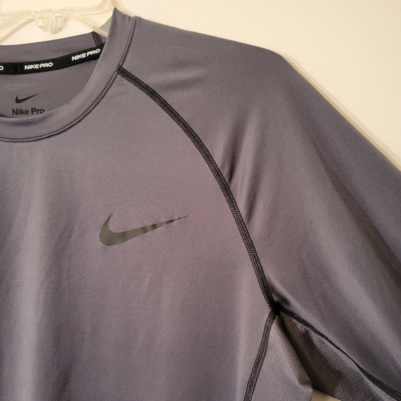 Nike dark gray long sleeve dri-fit slim fit shirt - Picture 3 of 12